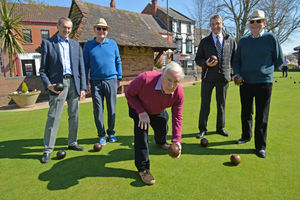 Peter Wood, Robert Movius, Tony Rose, Ted Dawson and Doug Smith enjoy the warm weather