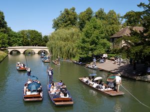 Supporting image for story: Temperatures forecast to settle after week that saw hottest day of 2024