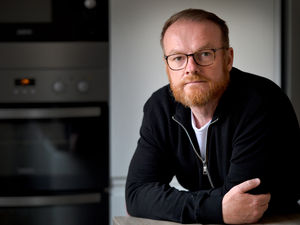 Supporting image for story: No. 10 parties 'so unfair' says Covid coma survivor