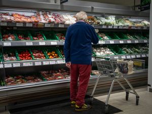 Supporting image for story: UK inflation shoots up unexpectedly as vegetable shortages push up food prices