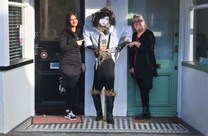 LAST COPYRIGHT NATIONAL WORLD STEVE LEATH 25/09/25Shifnal Scarecrow festival.   One by The Flower Girl business.  TJ Salon and with Edwards Scissorhands is: Honey James and Tracy Stubbs.