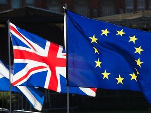 Supporting image for story: EU has nothing to gain from no-deal Brexit, says Juncker