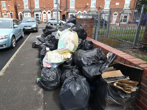 Supporting image for story: Birmingham bin strike suspended after talks breakthrough