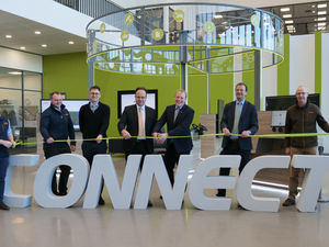 Supporting image for story: CLAAS open new Digital Experience Centre