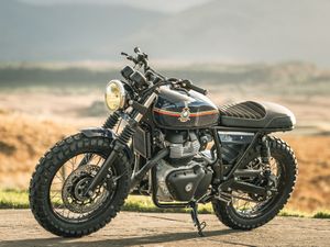 Supporting image for story: One-of-a-kind custom Royal Enfield raises £60,000 for charity at auction