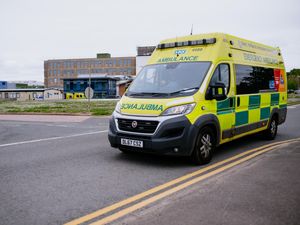 Supporting image for story: Ambulance hospital handover delays see further spike to 30,000 hours 