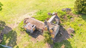 The cottage near Church Stretton, which sold for £365k at auction (Halls)