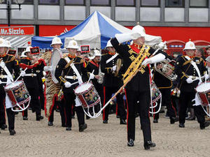 Supporting image for story: Proud Staffordshire towns in salute to parading servicemen