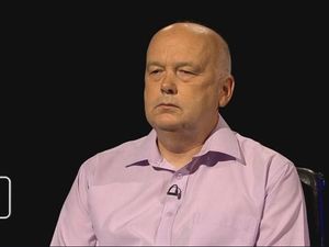 Supporting image for story: Mastermind David scores with Cullis as specialist subject