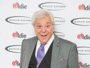 Supporting image for story: Showbiz veteran Lionel Blair dies aged 92