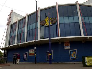 Supporting image for story: Look back at Atlantis during Wolverhampton's clubbing heyday