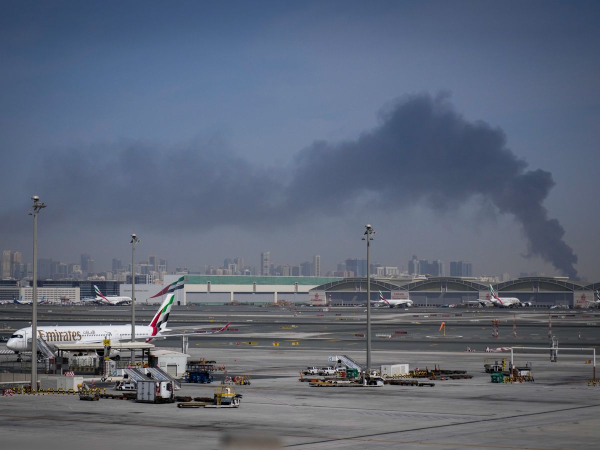 UK flights to and from Middle East remain suspended until Monday, airlines say