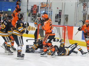 Supporting image for story: Tom Watkins hails character of his Telford Tigers comeback kings