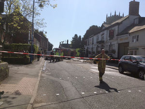Supporting image for story: Man treated for smoke inhalation in Ellesmere pub blaze
