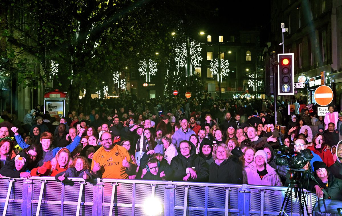 Watch: Panto stars and delighted families at Wolverhampton Christmas lights switch on show