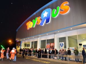 Supporting image for story: Toys R Us lines up administrator