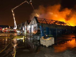 Supporting image for story: WATCH: 100 firefighters tackle huge blaze at Bilston workshop