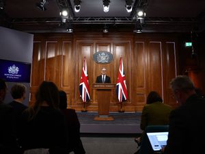 Supporting image for story: New-look Downing Street briefing room makes TV debut after £80,000 revamp