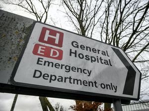 Supporting image for story: Covid-19: Hospitals cancel routine operations to cope with second wave