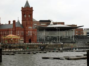 Supporting image for story: Revellers condemned for breaching Covid-19 rules at Cardiff Bay