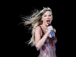 Supporting image for story: Taylor Swift tops winners at Billboard Music Awards: ‘This is unreal’
