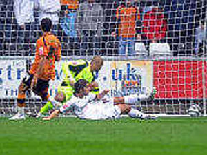 Supporting image for story: Swansea 3 Wolves 1