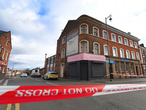 Supporting image for story: Dozen firefighters tackle flat blaze in Wednesbury