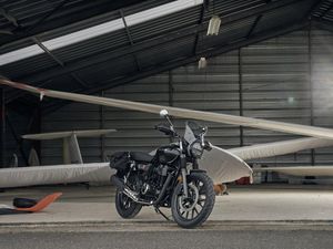 Supporting image for story: First Ride: The Honda GB350S shows the joy of simplicity