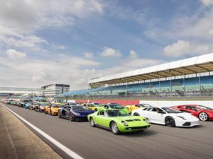 Supporting image for story: More than 380 Lamborghini models take to Silverstone to celebrate 60th anniversary