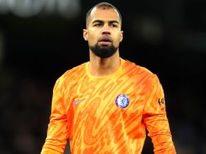 Supporting image for story: Enzo Maresca admits he could change his goalkeeper after Robert Sanchez errors