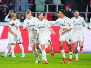 Supporting image for story: Nottingham Forest topple Midtjylland on penalties to advance in Europa League