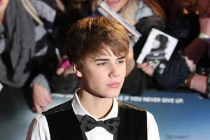 Supporting image for story: Justin Bieber Fever at Never Say Never premiere