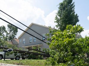 Supporting image for story: Pressure mounts on Houston power company to quickly restore service after Beryl