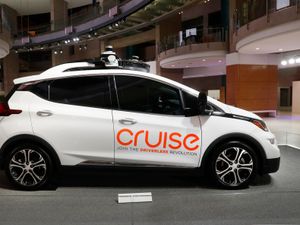 Supporting image for story: GM to retreat from robotaxis and stop funding autonomous vehicle unit
