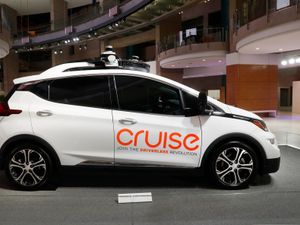 Supporting image for story: GM to retreat from robotaxis and stop funding autonomous vehicle unit