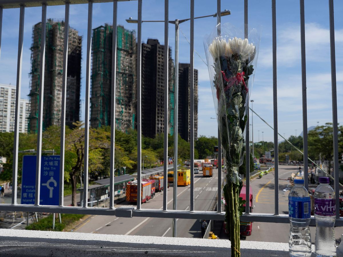 Hong Kong&rsquo;s anti-corruption agency arrests eight over deadly apartment towers fire