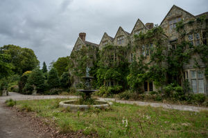 Benthall Hall, Broseley