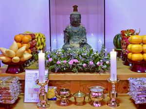 Supporting image for story: Buddhist statue stolen from Japanese temple returned from South Korea