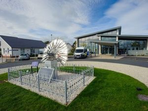 Supporting image for story: Oswestry hospital's service for chronic pain sufferers 'too fragile' to continue