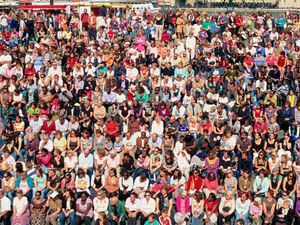 Supporting image for story: Fall in life expectancy for men and women in UK driven by impact of pandemic