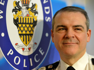 Supporting image for story: West Midlands Police chief constable tells officers 'catch more robbers and burglars this year'