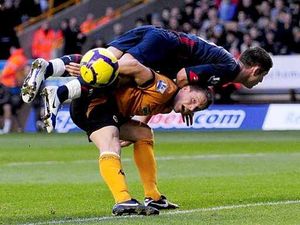 Supporting image for story: Wolves 2 Bolton 1 - goals and highlights