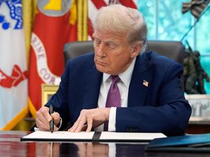 Supporting image for story: Trump renames Department of Defence as the Department of War