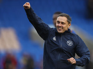 Supporting image for story: Shrewsbury Town's Jack Price praises key attribute of head coach Paul Hurst 