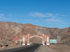 Supporting image for story: Taliban ‘will try to release arrested British couple as soon as possible’