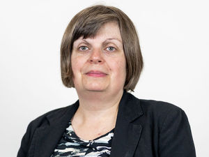 Supporting image for story: Tell me what you think online, asks mayoral candidate