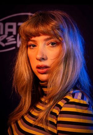 Wales’ very own rising DJ star Katie Owen will open the night for Billy Ocean on Saturday June 27.