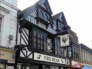 Supporting image for story: Controversial plans agreed for historic Bear Grill signs