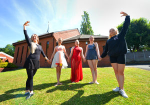 Pupils at 2 The Pointe SS Dance School with Samantha Steatham