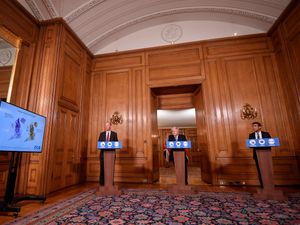 Supporting image for story: Lack of interpreter at Covid briefings leaves deaf ‘isolated and misinformed’